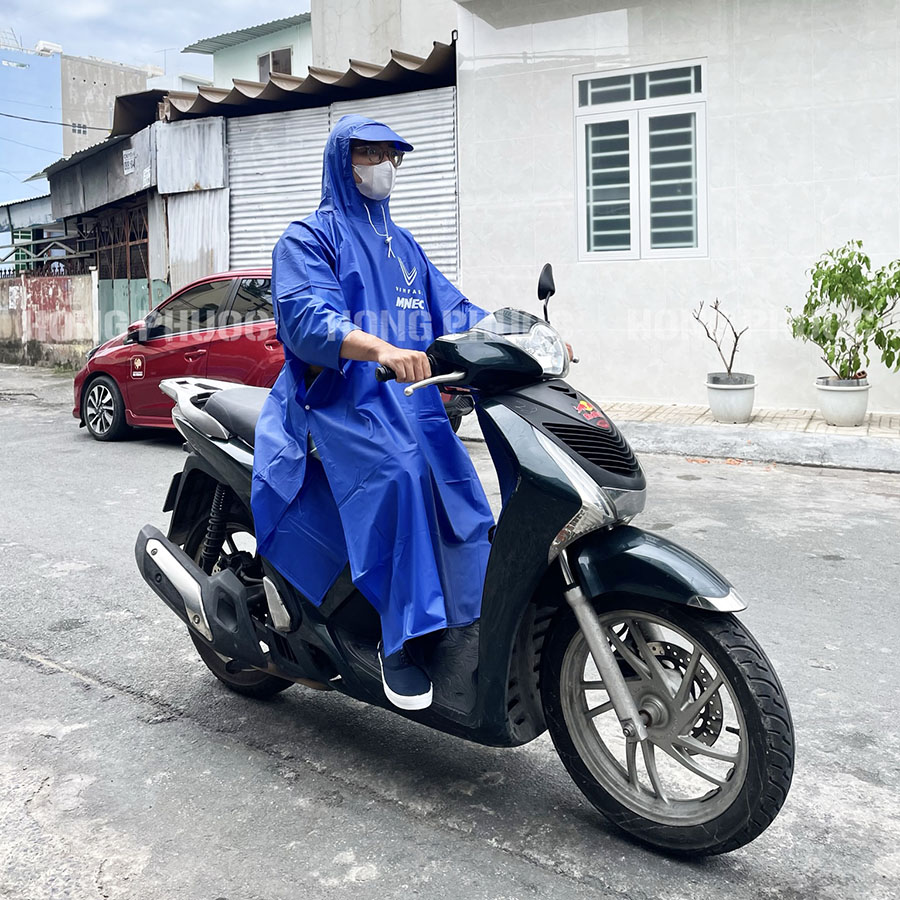 Mua áo mưa ở đâu?
