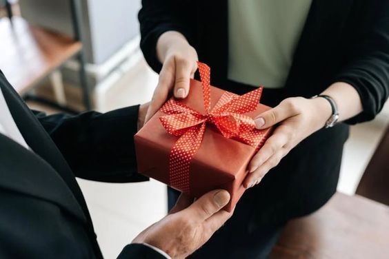 Vai Trò Của Quà Tặng
